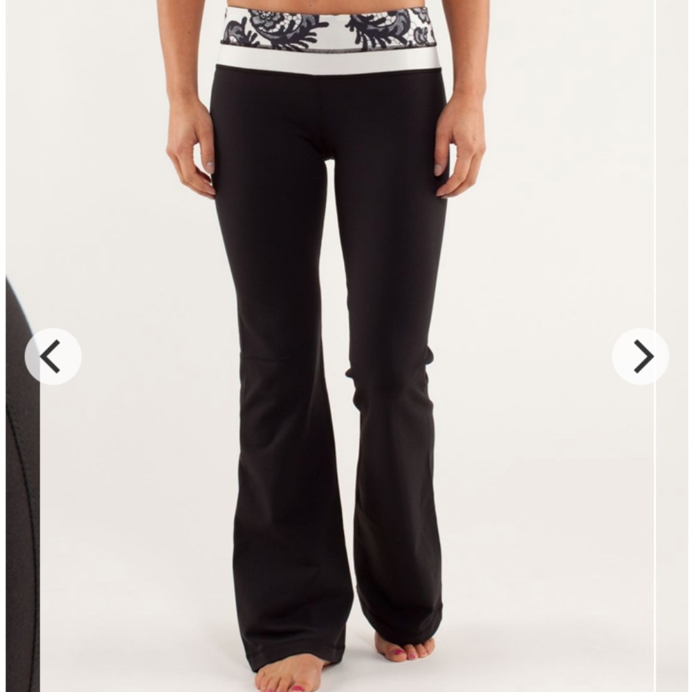 Lululemon Groove Laceoflage Polar Cream Black